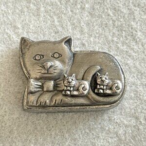 Vintage Torino Pewter Cat Trinket Box With Brooch Post Stud Kitty Earrings